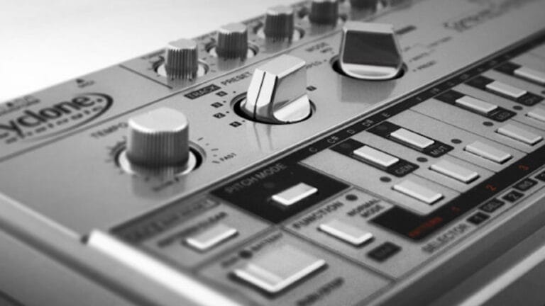 TT-303