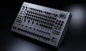 Roland TR-1000