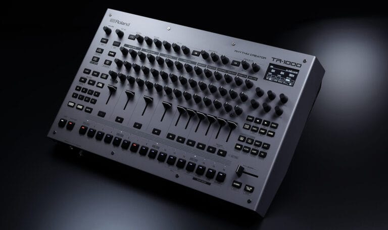 Roland TR-1000